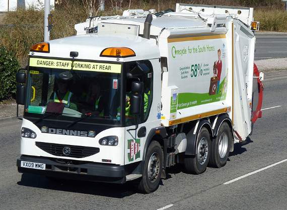 Rubbish collections to be contracted out