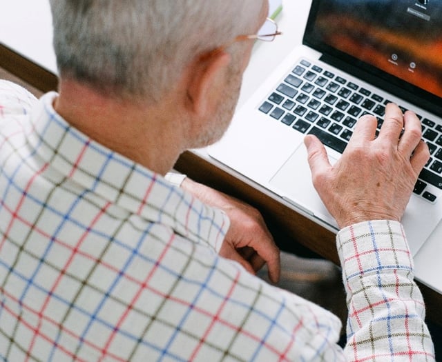 Ivybridge library supports digital beginners