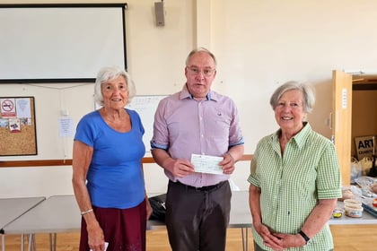 Dartmouth food bank receives £1,000 from Dartmouth League of Friends