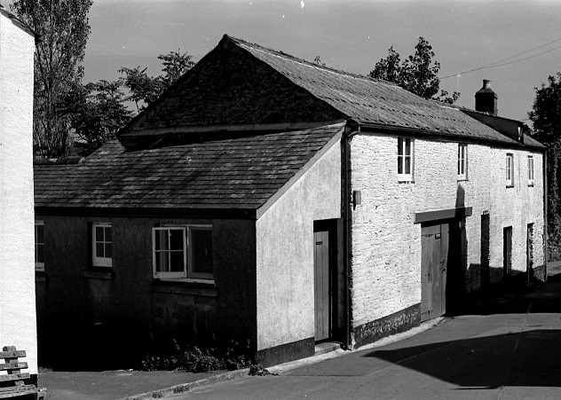 Tallett Bar, The Dolphin Inn, Kingston