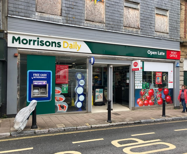 Staff and customers swelter at Morrisons Daily in Kingsbridge