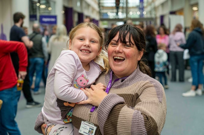 Charlotte Osborne with her 5 year old daughter Luna, celebrating her GCSE results.