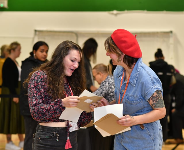 City College Plymouth celebrates outstanding GCSE results