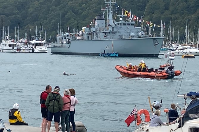 Dart RNLI give a demonstration