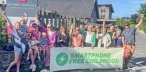 Devon parents say no to smartphones 