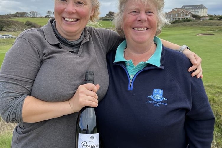 Gill Hicks won the Medal winners cup and was also presented with a bottle of Prosecco by Pam Adams the lady captain