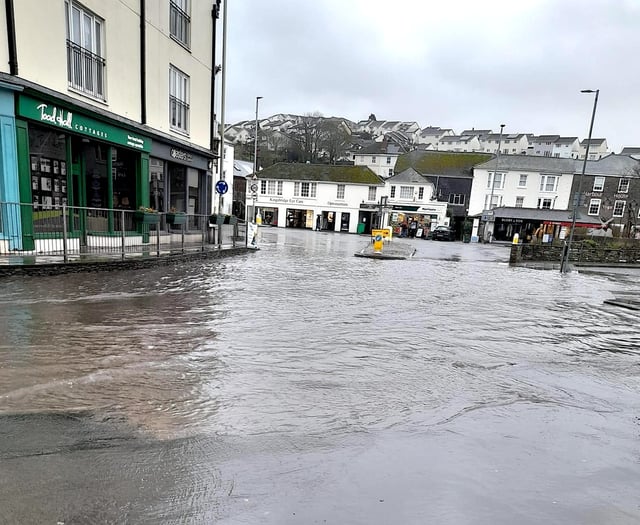 Public urged to prepare for floods 