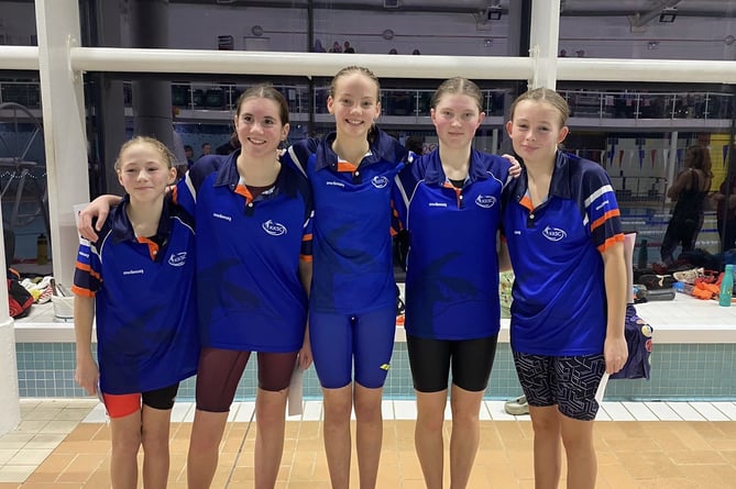 The prize winners of the female 50m Freestyle Skins event