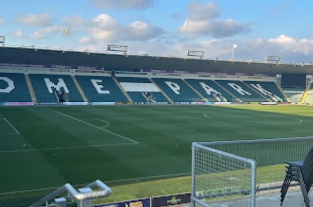 South Hams fans cheer on Argyle